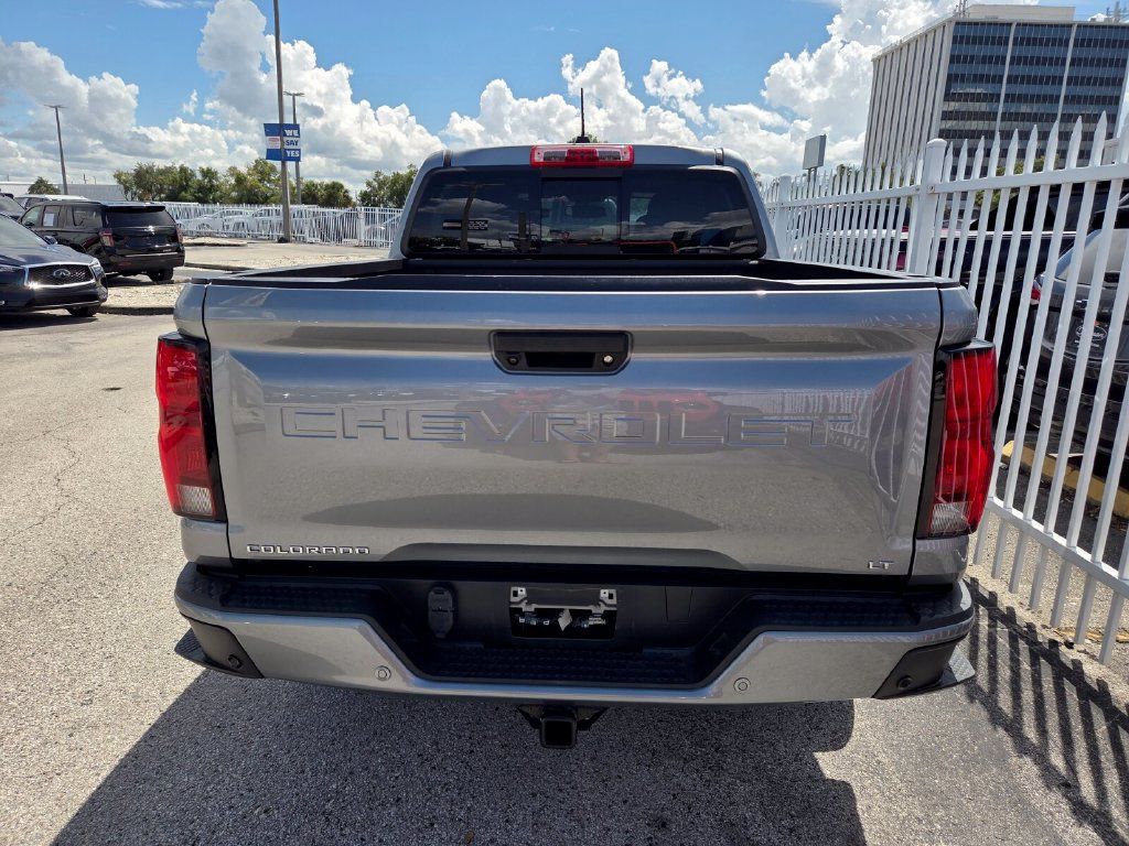 Used 2023 Chevrolet Colorado LT w/ LT Convenience Package III RWD image 7