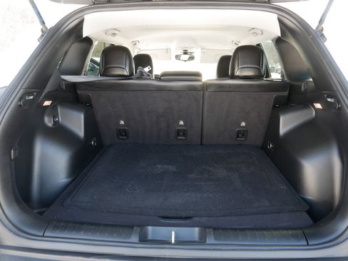 Used 2021 Jeep Cherokee Trailhawk image 18