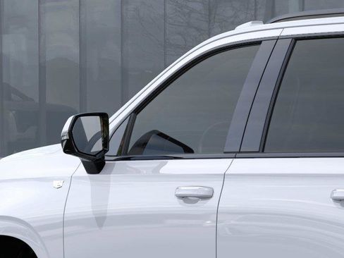 New 2026 Cadillac Escalade Platinum Sport AWD/4WD image 13