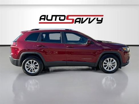 Used 2021 Jeep Cherokee Latitude w/ Mopar Interior Package image 8