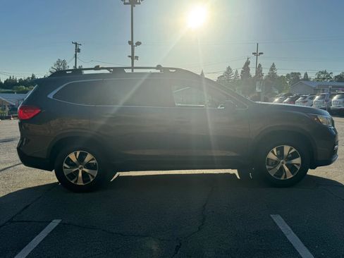 Used 2019 Subaru Ascent Premium AWD/4WD image 9