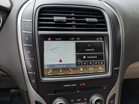 Used 2018 Lincoln MKX Reserve w/ Driver Assistance Package AWD/4WD image 37