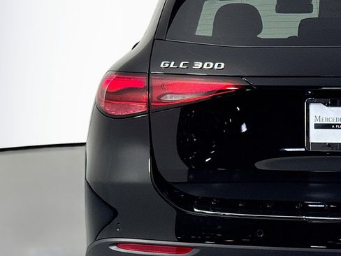 New 2026 Mercedes-Benz GLC 300 4MATIC image 14