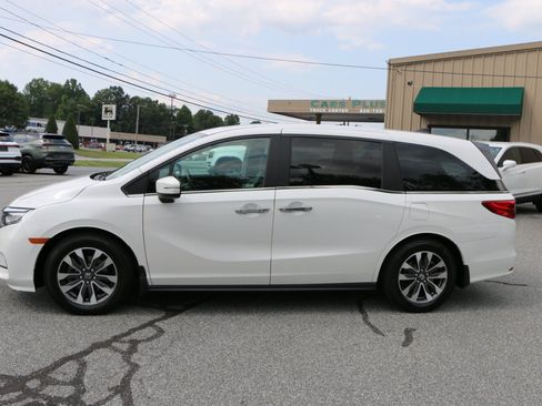 Used 2023 Honda Odyssey EX-L image 2