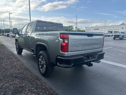 Used 2025 Chevrolet Silverado 2500 Custom w/ Custom Value Package AWD/4WD image 5