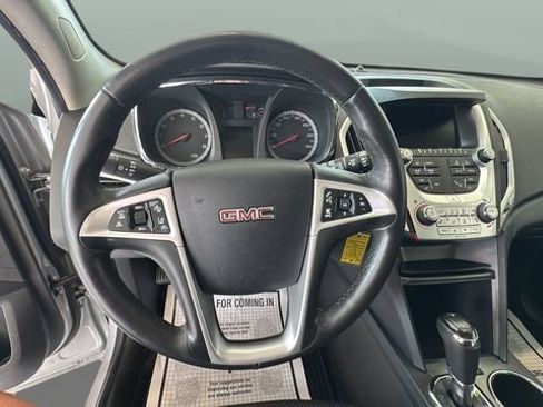 Used 2017 GMC Terrain SLE w/ Technology Package FWD image 11