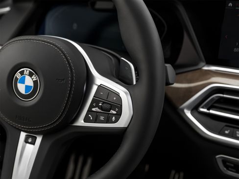 Used 2019 BMW X5 xDrive50i w/ M Sport Package AWD/4WD image 50