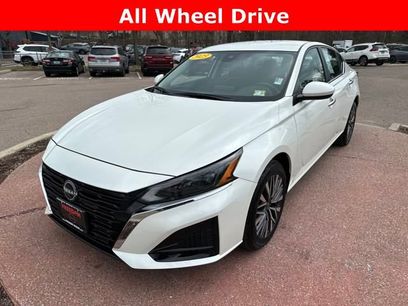 Used 2023 Nissan Altima 2.5 SV
