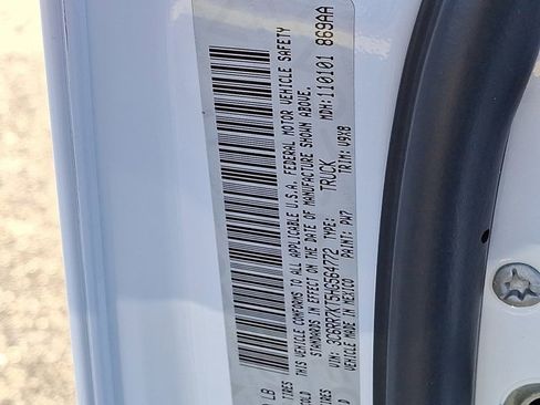 Certified 2017 RAM 1500 Express image 30