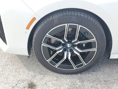 Used 2026 BMW 740i RWD image 13
