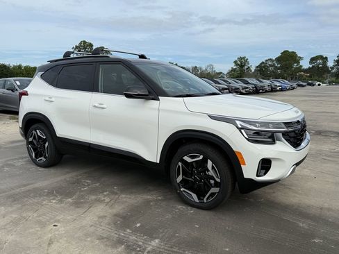 New 2026 Kia Seltos SX image 2