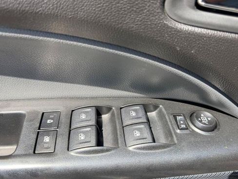 Used 2018 Chevrolet Colorado Z71 w/ Centennial Edition AWD/4WD image 18