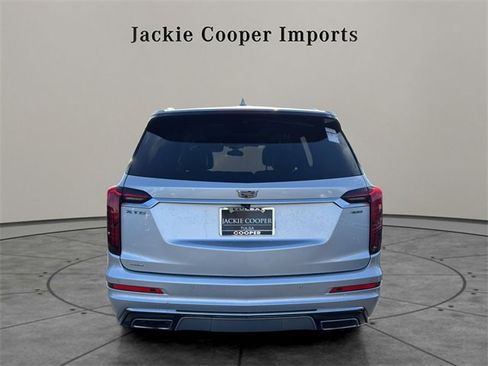 Used 2020 Cadillac XT6 Premium Luxury image 4