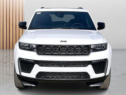 New 2026 Jeep Grand Cherokee Limited w/ Limited Altitude Package