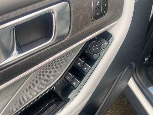 New 2026 Ford Explorer Platinum w/ LUX Leather Package image 14