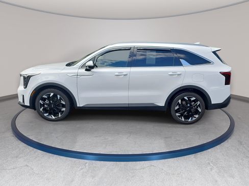 Used 2025 Kia Sorento SX FWD image 8