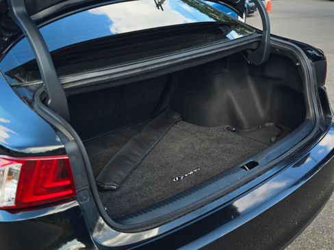 Used 2015 Lexus IS 250 RWD image 39