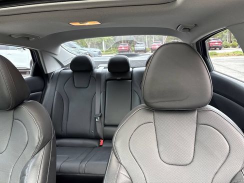 Used 2023 Hyundai Elantra Limited FWD image 23