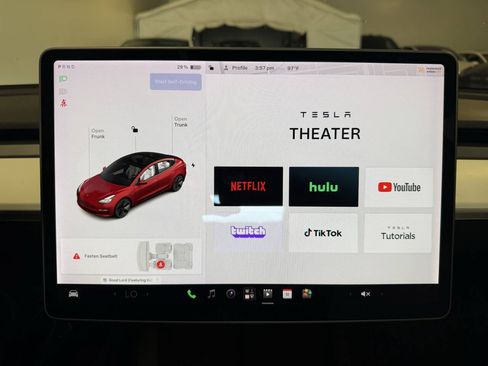 Used 2022 Tesla Model 3 Long Range AWD/4WD image 18