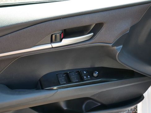 Used 2025 Toyota Camry LE image 16