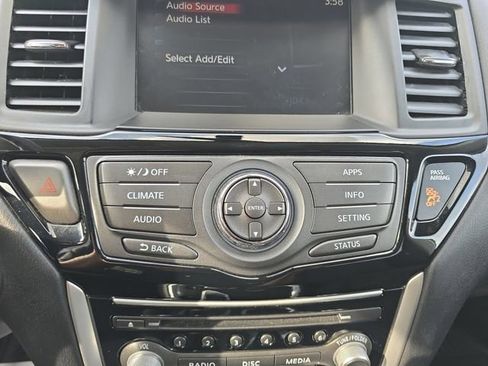 Used 2019 Nissan Pathfinder S FWD image 30