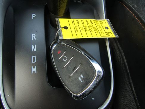 Used 2017 Chevrolet Trax LT w/ Sun & Sound Package FWD image 36