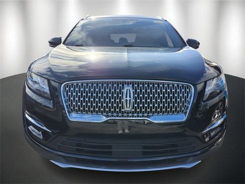 Used 2019 Lincoln MKC Premiere image 2