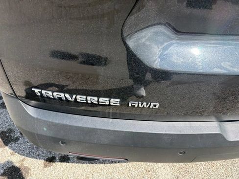 Used 2018 Chevrolet Traverse LT AWD/4WD image 5
