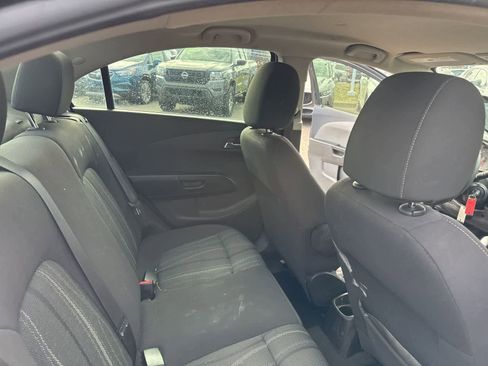Used 2020 Chevrolet Sonic LT image 20