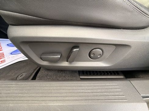 Certified 2023 Nissan Rogue SL w/ SL Premium Package image 15