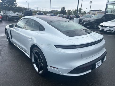Used 2020 Porsche Taycan 4S image 3