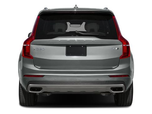 Used 2016 Volvo XC90 T6 Momentum w/ Momentum Plus Package AWD/4WD image 5