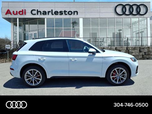 Used 2024 Audi Q5 e Prestige w/ Prestige Package AWD/4WD image 2