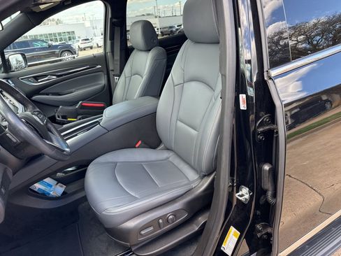 Used 2022 Buick Enclave Essence w/ Experience Buick Package image 12