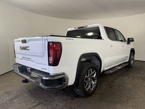 Used 2023 GMC Sierra 1500 SLE AWD/4WD image 9