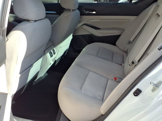 Used 2019 Nissan Altima 2.5 SV FWD image 16