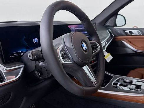 New 2026 BMW X5 xDrive40i w/ M Sport Package AWD/4WD image 11