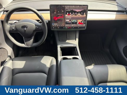 Used 2025 Tesla Model Y Long Range RWD image 28