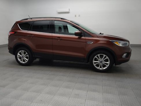 Used 2018 Ford Escape SE w/ SE Sync 3 Package image 11