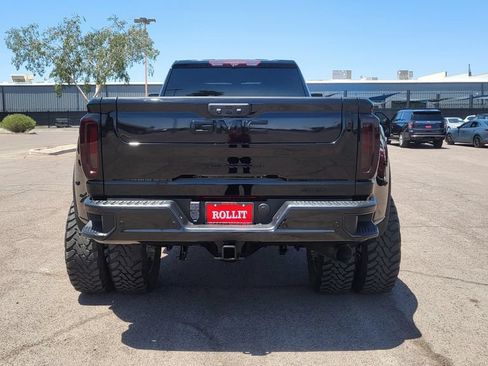 Used 2022 GMC Sierra 3500 Denali w/ Denali Ultimate Package AWD/4WD image 8