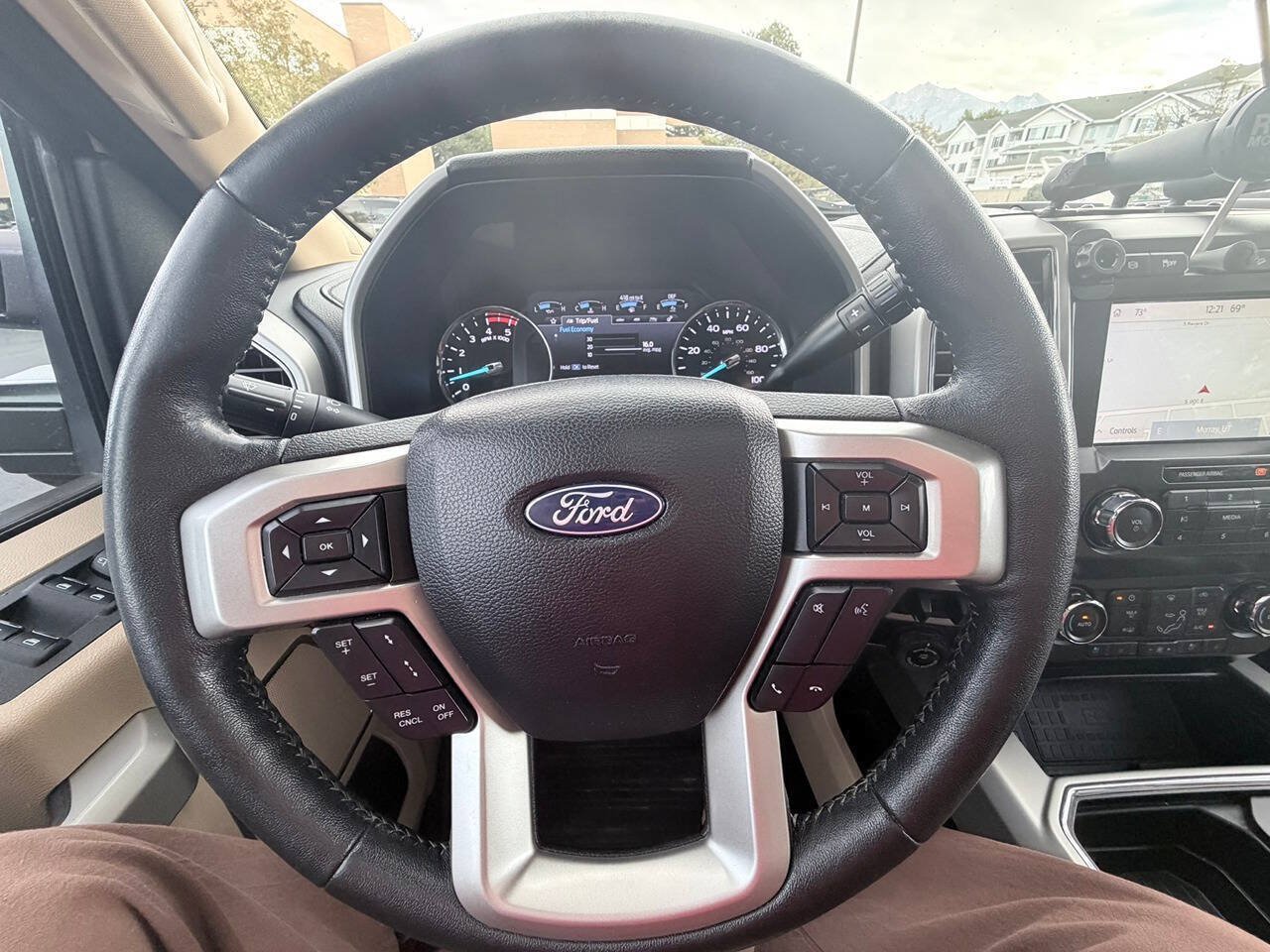 Used 2020 Ford F350 Lariat w/ Lariat Ultimate Package AWD/4WD image 22