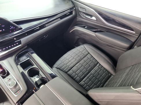 Used 2024 Cadillac Escalade V w/ LPO, ONYX Package AWD/4WD image 22