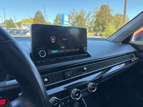 Used 2022 Honda Civic EX image 18