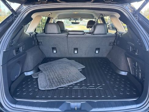 Used 2021 Subaru Outback Limited image 5
