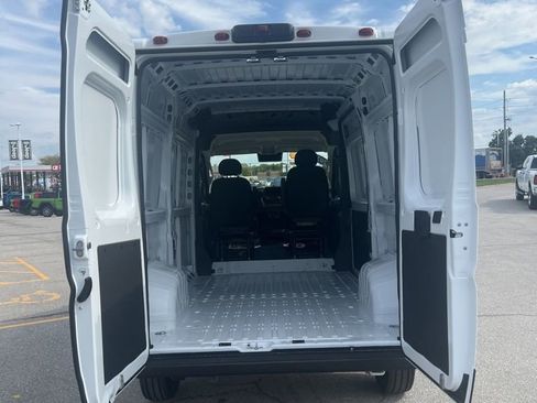New 2026 RAM ProMaster 1500 w/ Cold Weather Group image 7