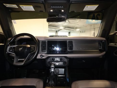 Used 2024 Ford Bronco Wildtrak AWD/4WD image 29