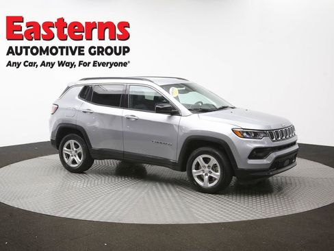Used 2024 Jeep Compass Latitude AWD/4WD image 44