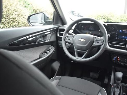 New 2026 Chevrolet TrailBlazer LT FWD image 16