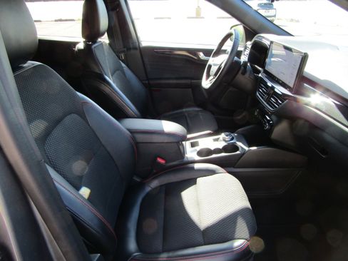 Used 2024 Ford Escape ST-Line w/ Tech Pack #1 AWD/4WD image 19