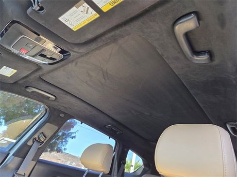 Used 2023 Hyundai Santa Fe Calligraphy image 11